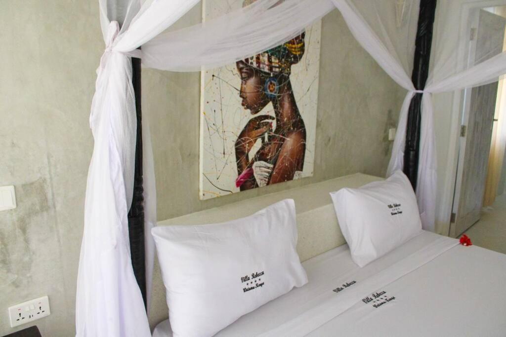 White Villa - Paparemo Beach Watamu Eksteriør billede