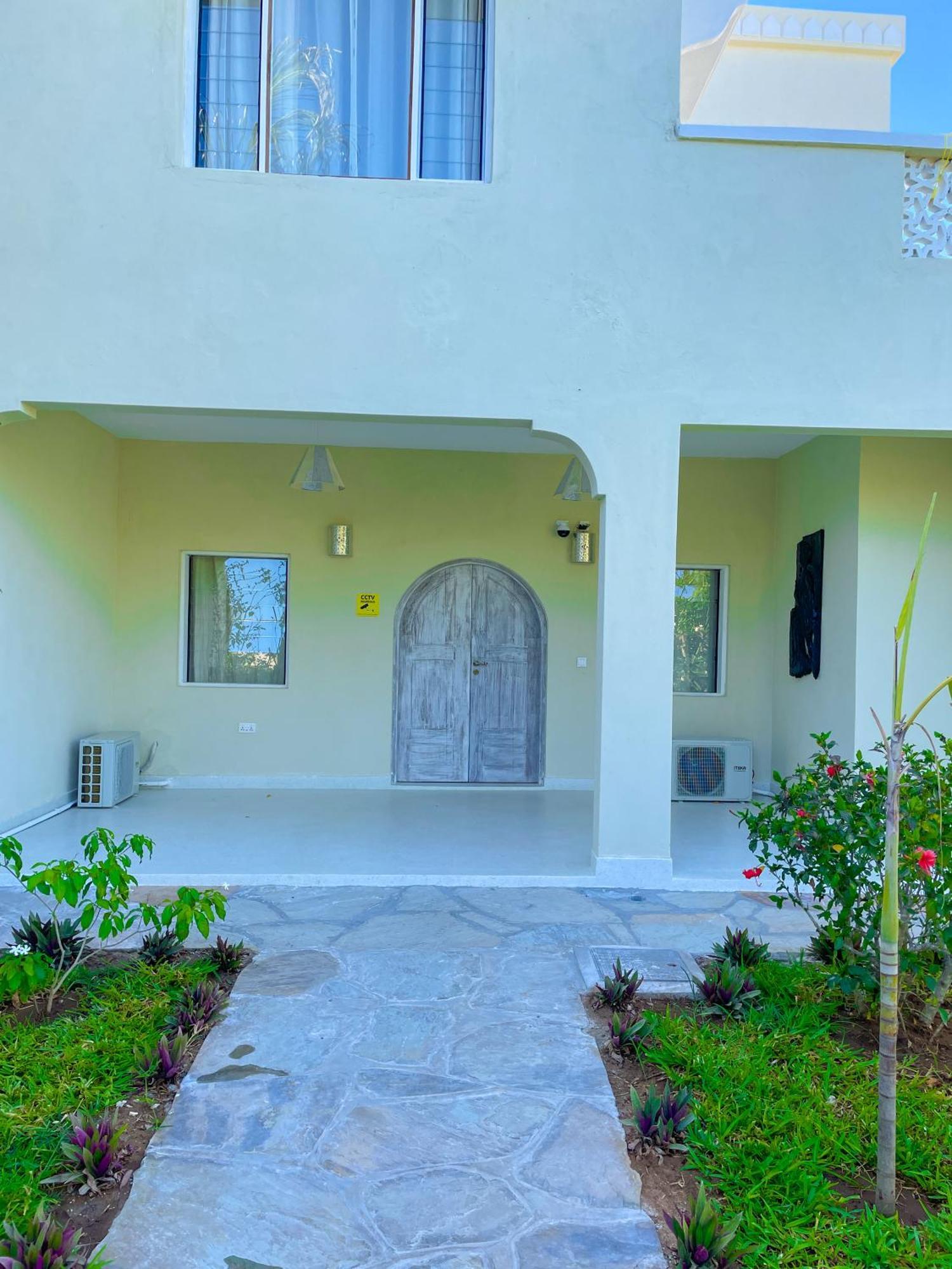 White Villa - Paparemo Beach Watamu Eksteriør billede